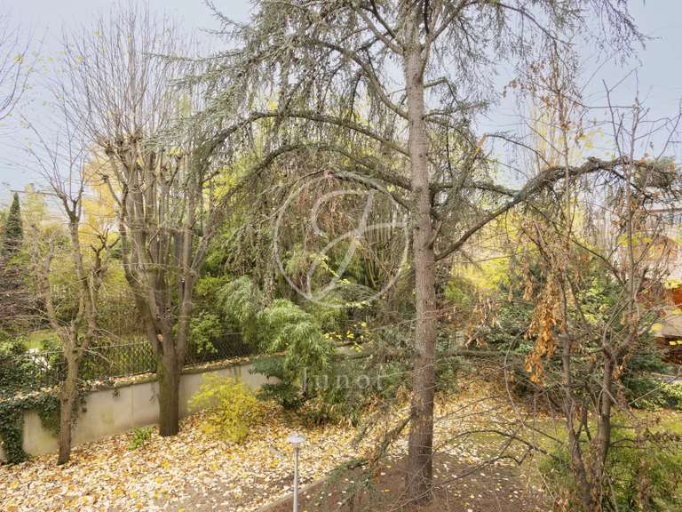 Apartment Neuilly-sur-Seine - 3 bedrooms - 110m²