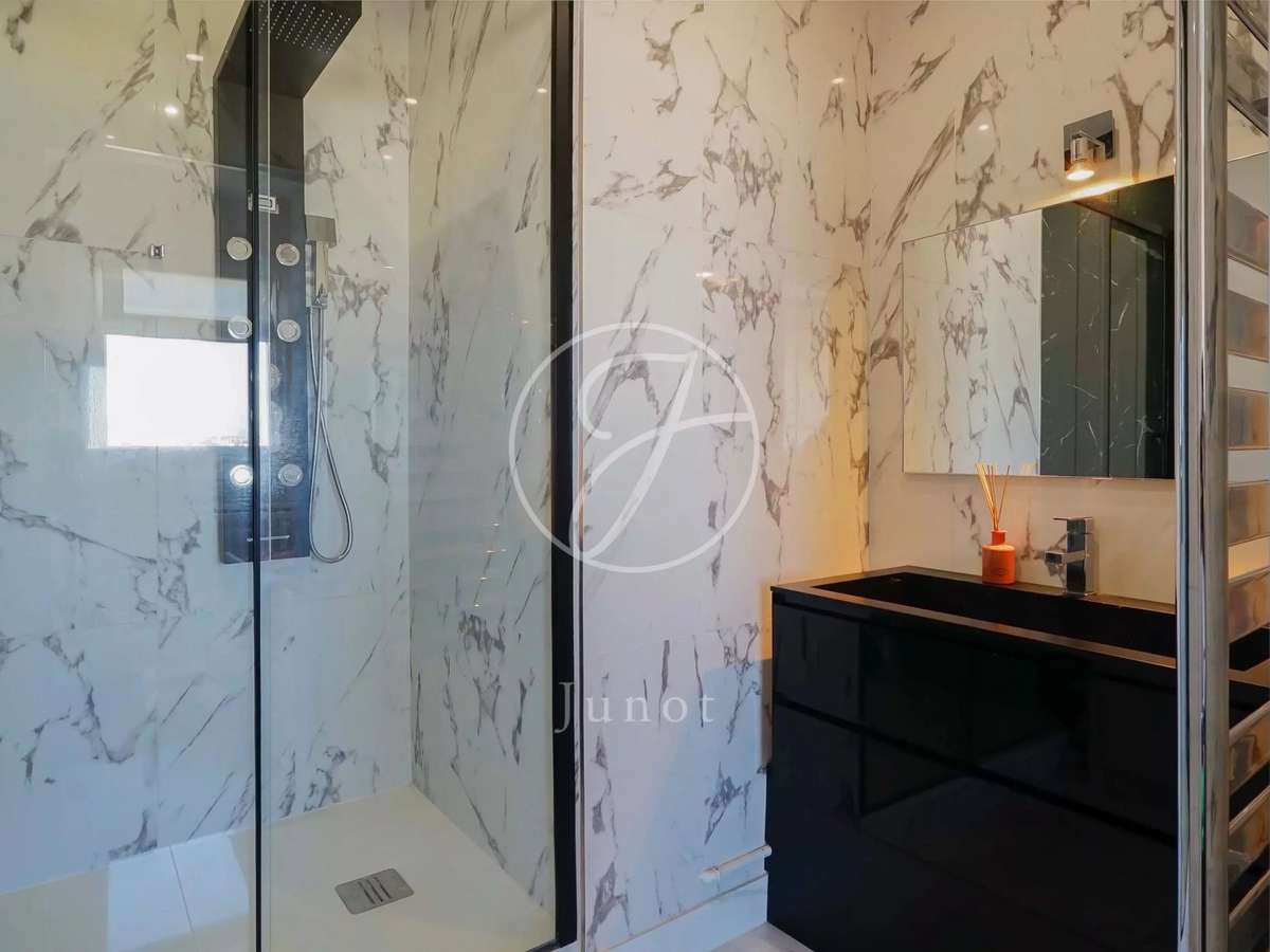 Apartment Neuilly-sur-Seine