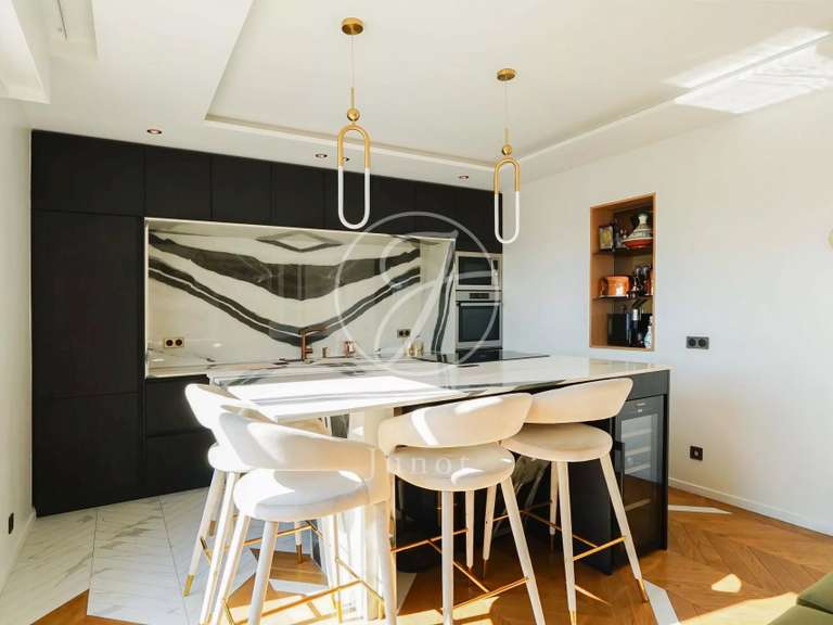 Apartment Neuilly-sur-Seine - 2 bedrooms - 91m²