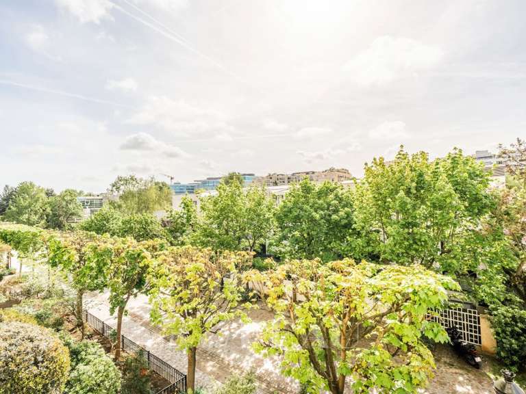 Apartment Neuilly-sur-Seine - 2 bedrooms - 77m²