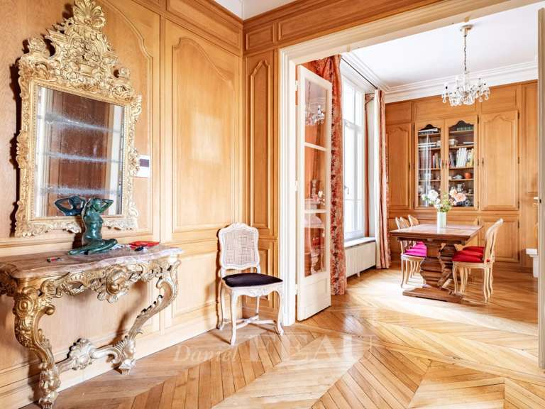 Apartment Neuilly-sur-Seine - 4 bedrooms - 157m²