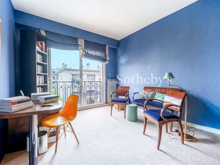Apartment Neuilly-sur-Seine - 3 bedrooms - 149m²