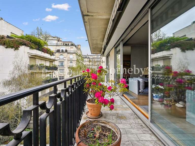 Apartment Neuilly-sur-Seine - 3 bedrooms - 149m²