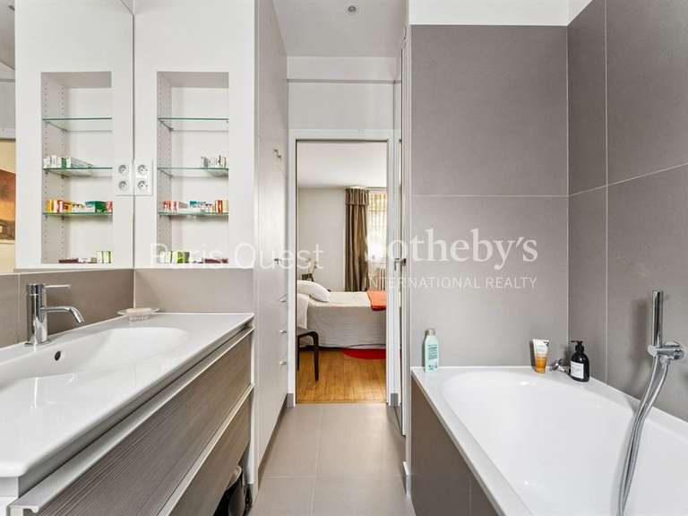 Appartement Neuilly-sur-Seine - 2 chambres - 83m²