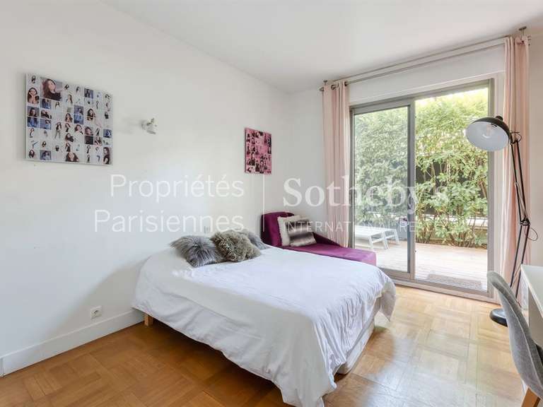 Apartment Neuilly-sur-Seine - 4 bedrooms - 172m²
