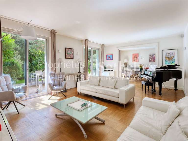 Apartment Neuilly-sur-Seine - 4 bedrooms - 172m²