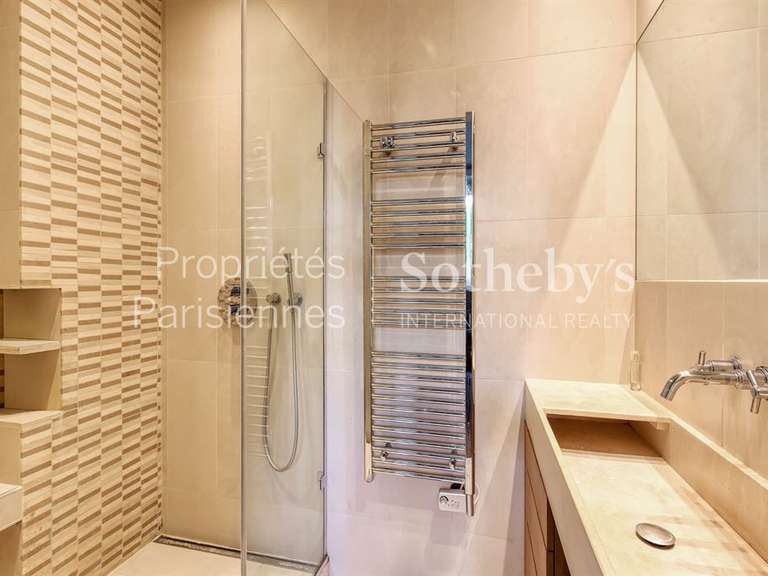 Apartment Neuilly-sur-Seine - 4 bedrooms - 172m²