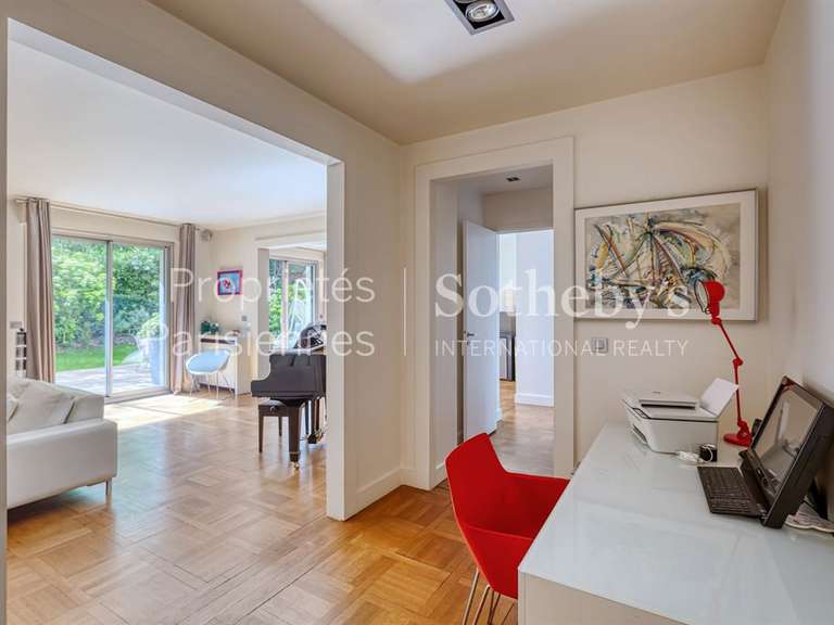 Apartment Neuilly-sur-Seine - 4 bedrooms - 172m²