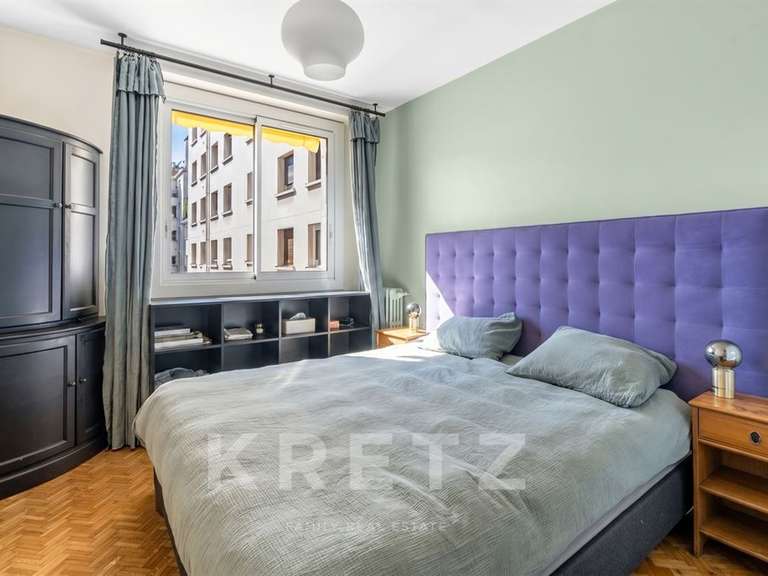 Apartment Neuilly-sur-Seine - 4 bedrooms - 123m²