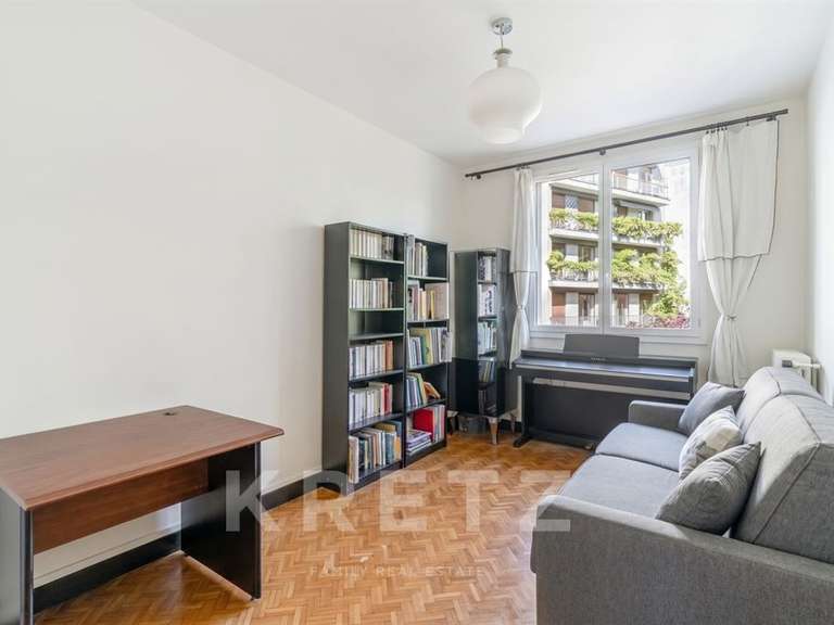 Apartment Neuilly-sur-Seine - 4 bedrooms - 123m²