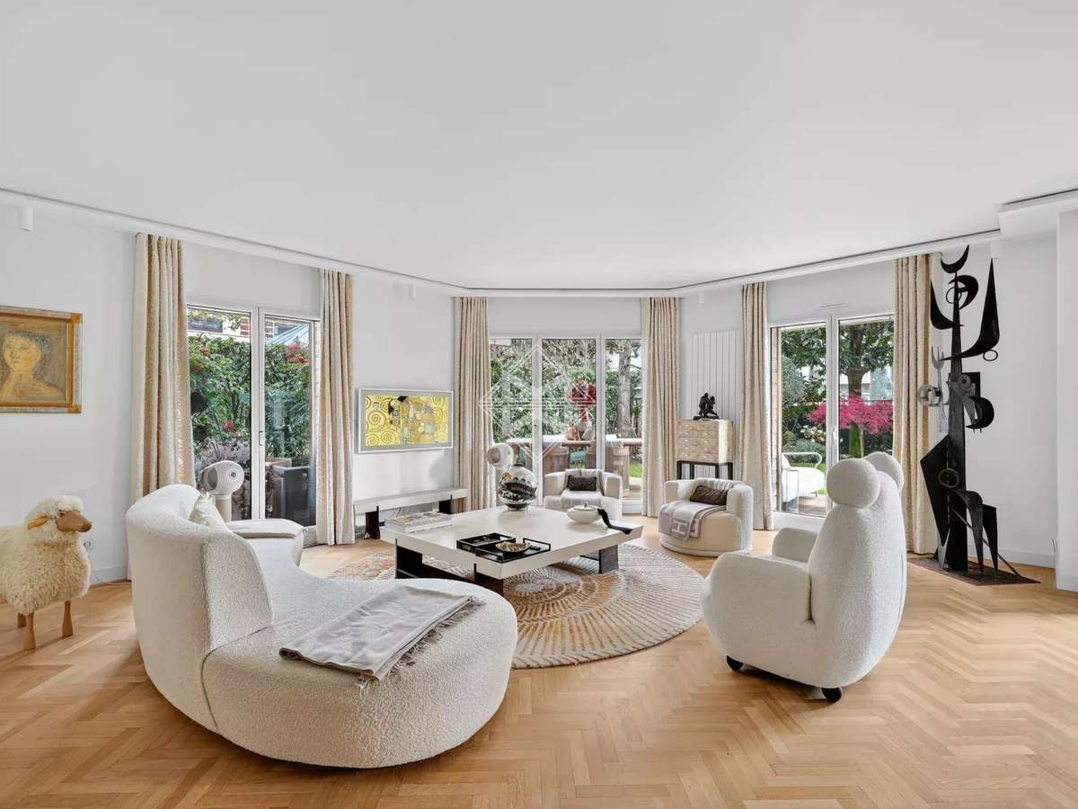 Apartment Neuilly-sur-Seine