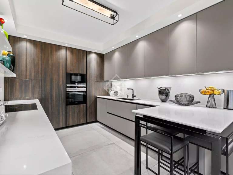 Appartement Neuilly-sur-Seine - 3 chambres - 165m²