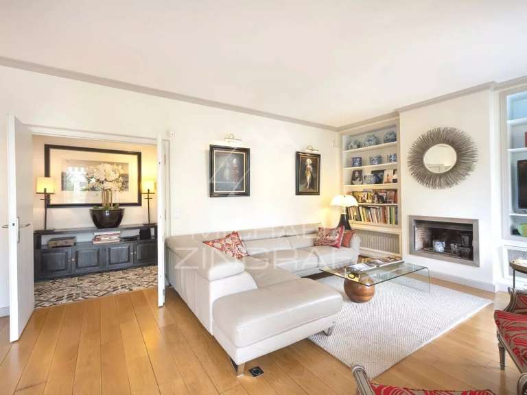 Appartement Neuilly-sur-Seine - 119m²