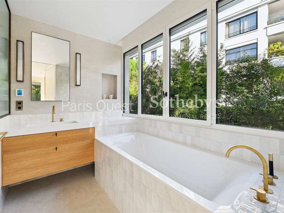 Apartment Neuilly-sur-Seine