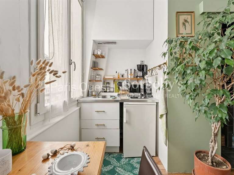 Apartment Neuilly-sur-Seine - 5 bedrooms - 151m²