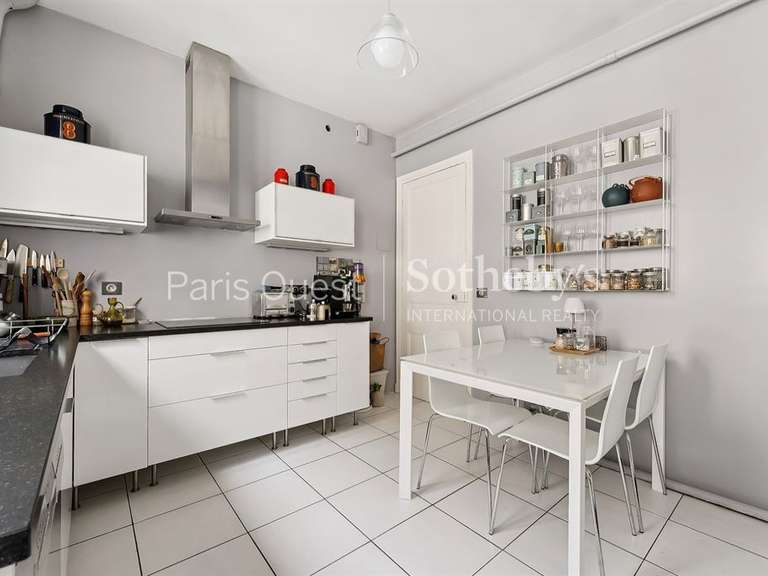 Apartment Neuilly-sur-Seine - 5 bedrooms - 151m²