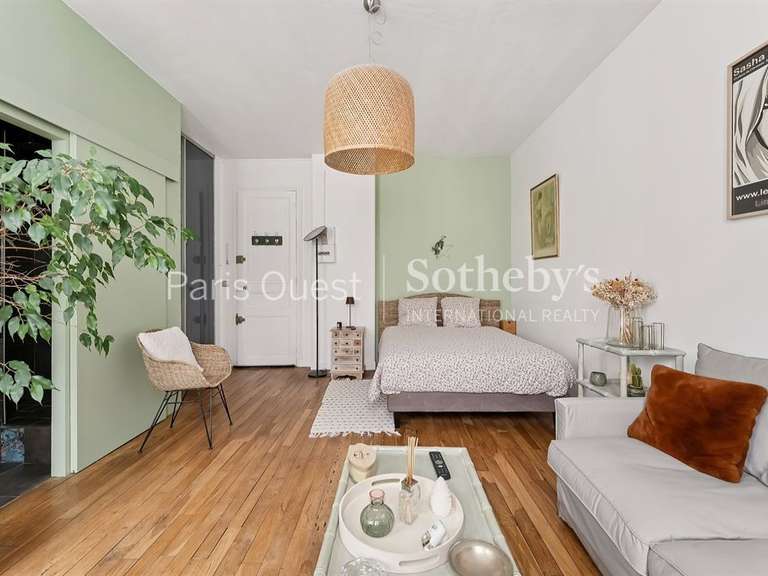 Apartment Neuilly-sur-Seine - 5 bedrooms - 151m²