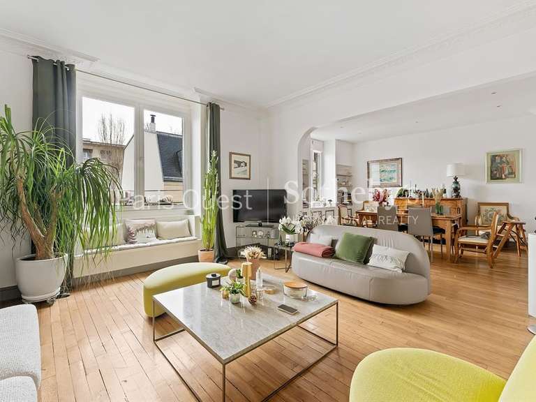 Apartment Neuilly-sur-Seine - 5 bedrooms - 151m²