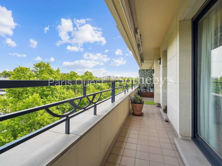 Apartment Neuilly-sur-Seine - 3 bedrooms - 134m²