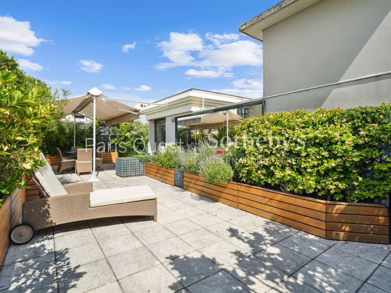 Apartment Neuilly-sur-Seine - 3 bedrooms - 134m²