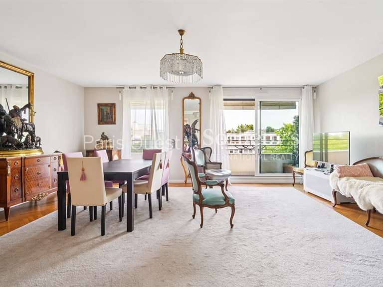 Apartment Neuilly-sur-Seine - 3 bedrooms - 134m²