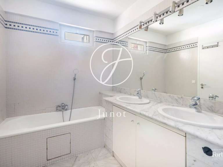 Appartement Neuilly-sur-Seine - 3 chambres - 172m²