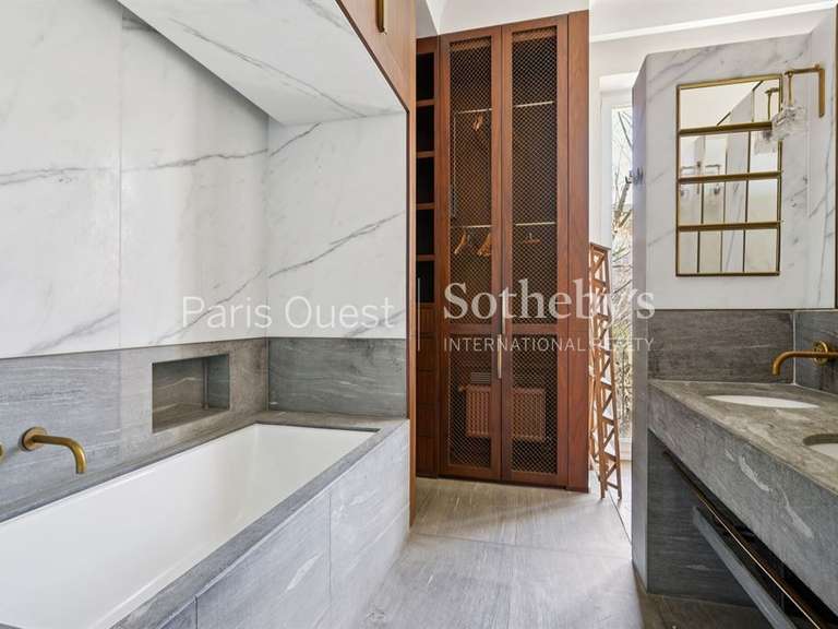 Appartement Neuilly-sur-Seine - 3 chambres - 191m²