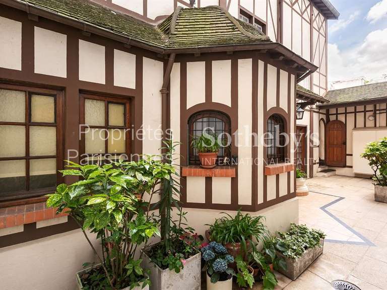 Appartement Neuilly-sur-Seine - 2 chambres - 204m²