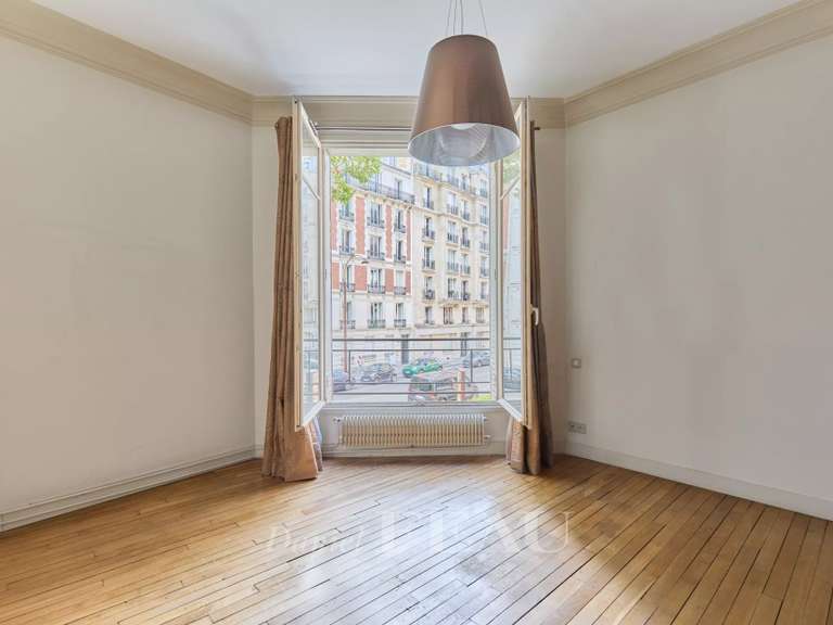 Apartment Neuilly-sur-Seine - 4 bedrooms - 143m²