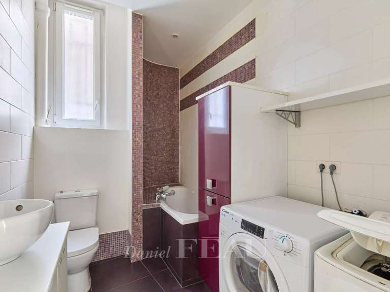 Apartment Neuilly-sur-Seine - 4 bedrooms - 143m²