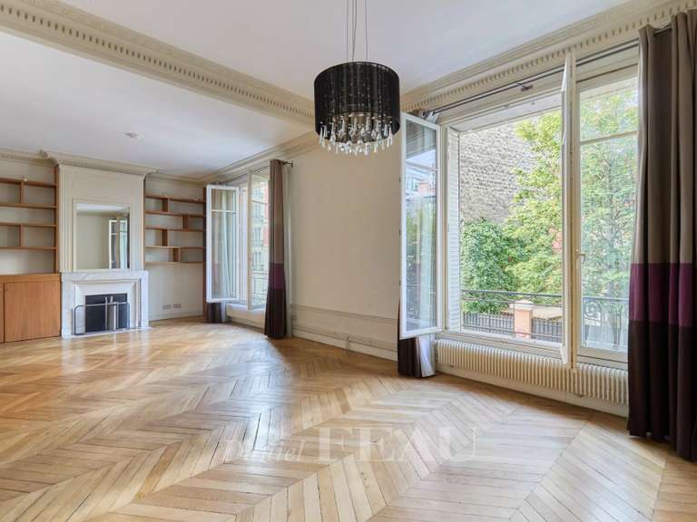 Apartment Neuilly-sur-Seine - 4 bedrooms - 143m²