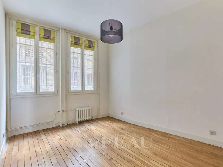 Apartment Neuilly-sur-Seine - 4 bedrooms - 143m²