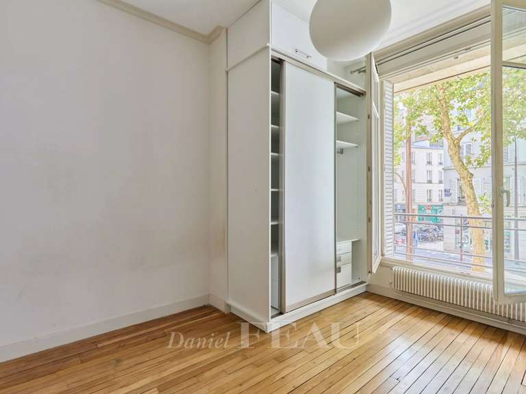 Apartment Neuilly-sur-Seine - 4 bedrooms - 143m²