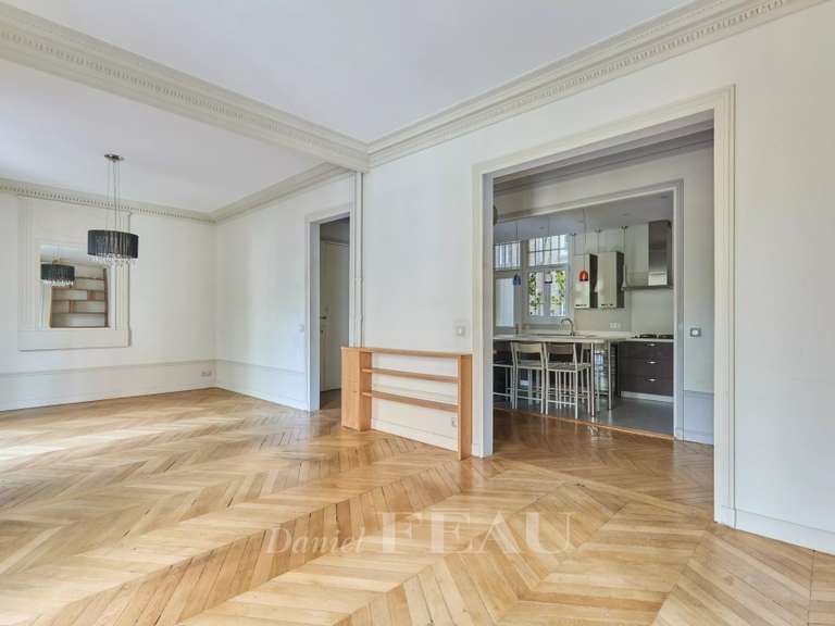 Apartment Neuilly-sur-Seine - 4 bedrooms - 143m²