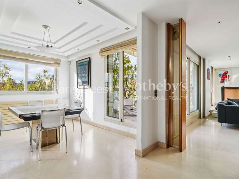 Appartement Neuilly-sur-Seine - 4 chambres - 209m²