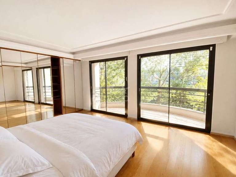 Apartment Neuilly-sur-Seine - 4 bedrooms