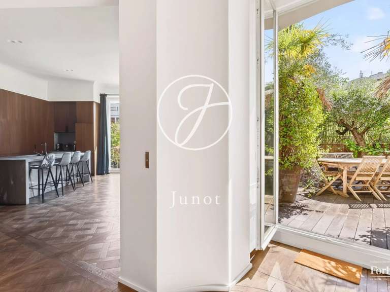 Appartement Neuilly-sur-Seine - 3 chambres - 216m²