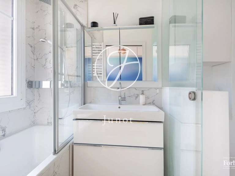 Appartement Neuilly-sur-Seine - 2 chambres - 80m²