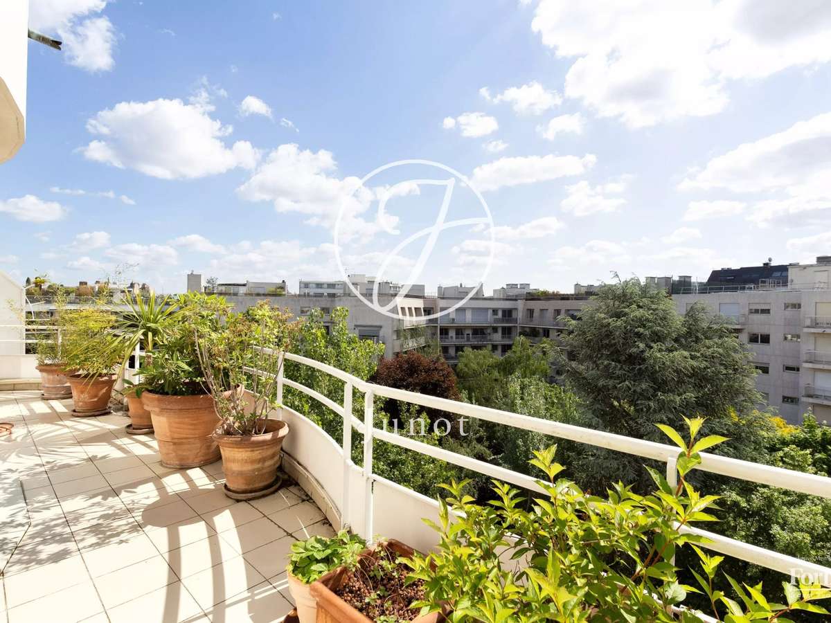 Apartment Neuilly-sur-Seine