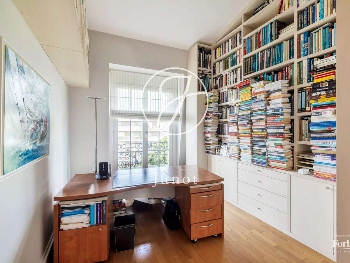 Apartment Neuilly-sur-Seine