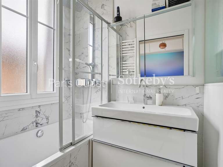 Appartement Neuilly-sur-Seine - 2 chambres - 80m²