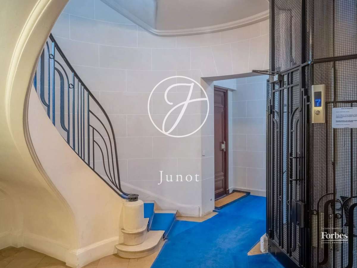 Apartment Neuilly-sur-Seine