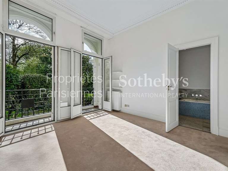 Apartment Neuilly-sur-Seine - 5 bedrooms - 246m²