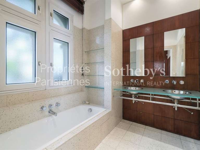 Apartment Neuilly-sur-Seine - 5 bedrooms - 246m²