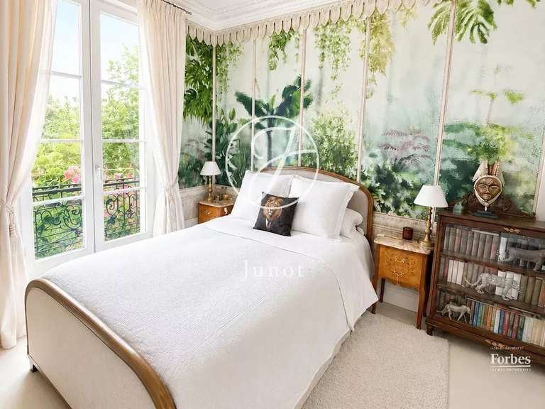 Apartment Neuilly-sur-Seine - 2 bedrooms - 124m²