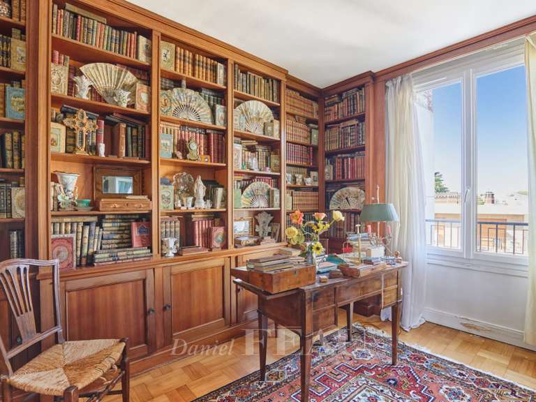 Appartement Neuilly-sur-Seine - 4 chambres - 109m²