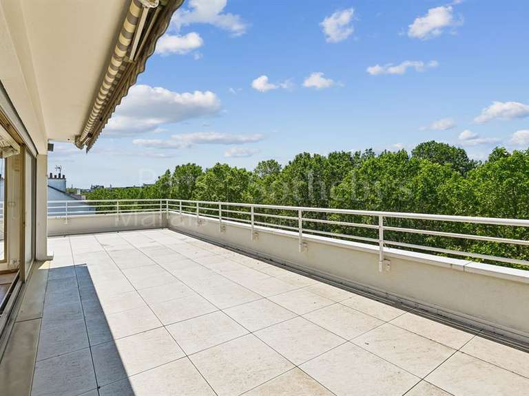 Apartment Neuilly-sur-Seine - 4 bedrooms - 200m²