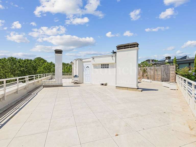Apartment Neuilly-sur-Seine - 4 bedrooms - 200m²