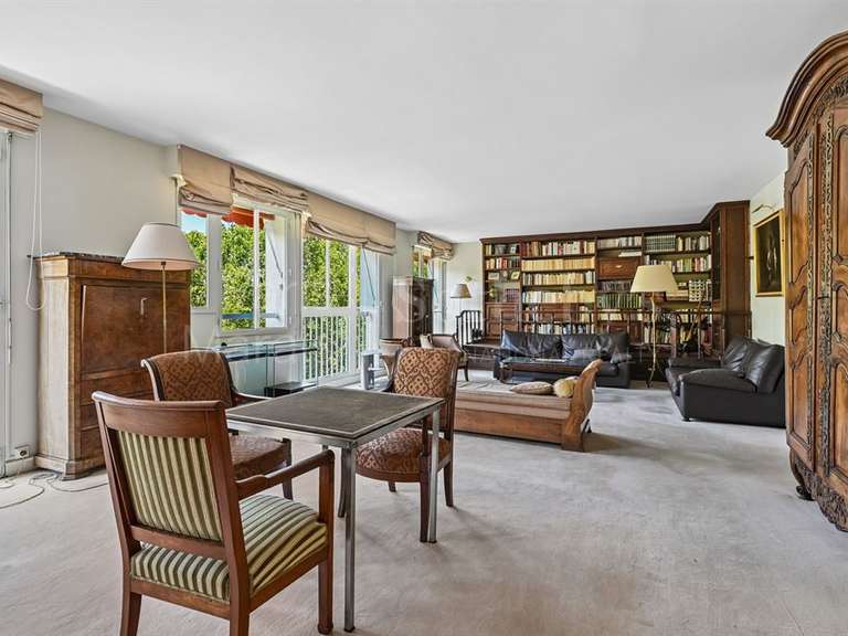 Apartment Neuilly-sur-Seine - 4 bedrooms - 200m²