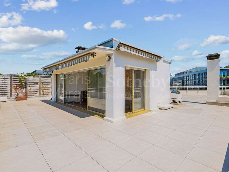 Apartment Neuilly-sur-Seine - 4 bedrooms - 200m²
